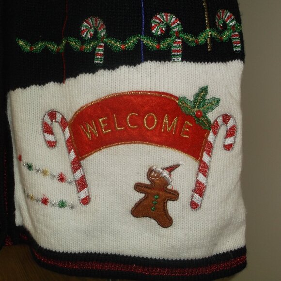 Gingerbread House embroidered Christmas / Winter Sweater Vest - Women's Size XL - Picture 5 of 11